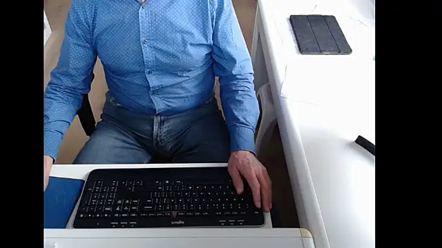 dutchpornking online show from 10.31.25