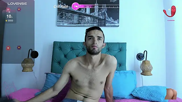 Snapshot of latinos-loverss chatting on 12.19.24 latinos-loverss online show from 12.19.24