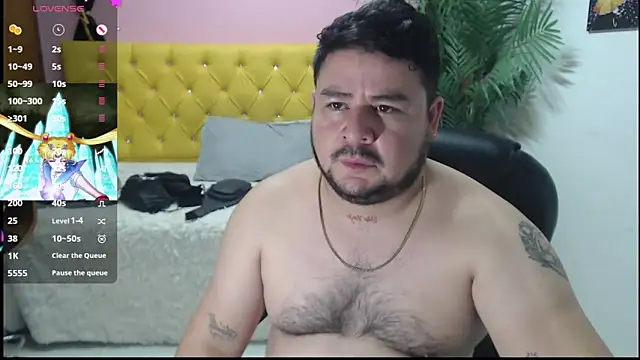 Snapshot of oso_dirty_ chatting on 01.11.25 oso dirty  online show from 01.11.25