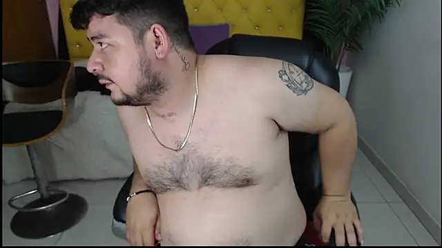 Snapshot of oso_dirty_ chatting on 01.12.25 oso dirty  online show from 01.12.25