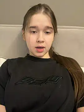 Snapshot of HornyGirlH chatting on 03.02.26 HornyGirlH online show from 03.02.26