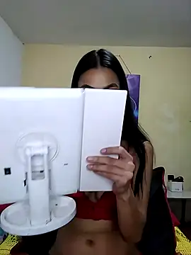 iamemmablake online show from 12.18.24