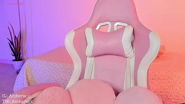 Ambeerouse online show from 01.04.25