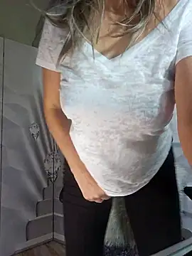 Snapshot of Kimi_ chatting on 05.21.26 Kimi online show from 05.21.26