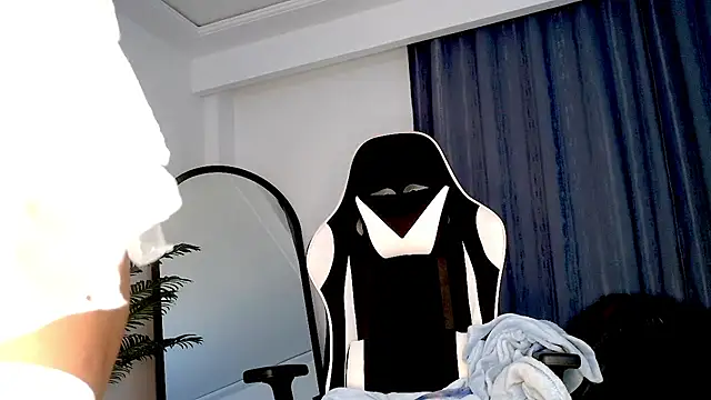 Snapshot of bigbootycyone chatting on 09.24.25 bigbootycyone online show from 09.24.25