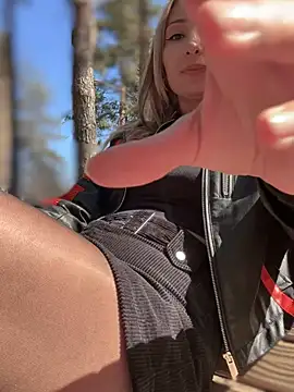 YOUR-KARINA online show from 03.20.25