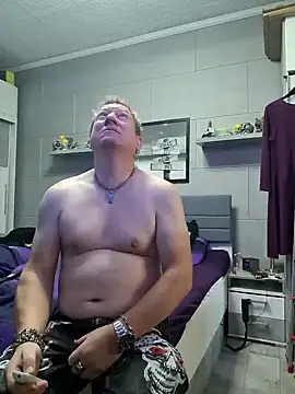 tomtom111111 online show from 01.04.25