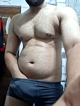 Snapshot of GYMBOY0071 chatting on 10.10.25 GYMBOY0071 online show from 10.10.25