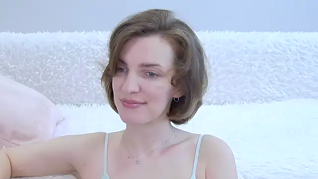 Snapshot of Beauty_Alex chatting on 05.23.26 Beauty Alex online show from 05.23.26