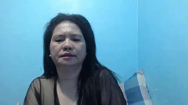 Snapshot of stacie_iris chatting on 05.12.26 stacie iris online show from 05.12.26