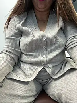 Preet Kaur 69 online show from 01.19.25