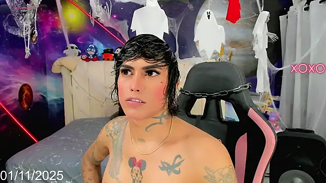 Nella Dolls online show from 11.03.25