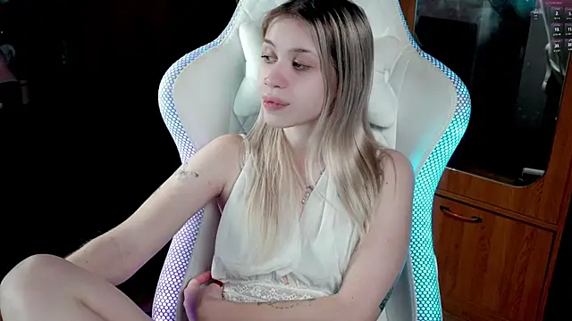 ho1yho1e online show from 12.04.25