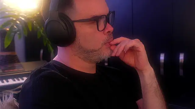 Sanders White online show from 09.13.25