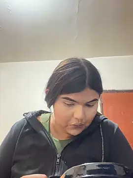 Lia sexx online show from 12.15.25