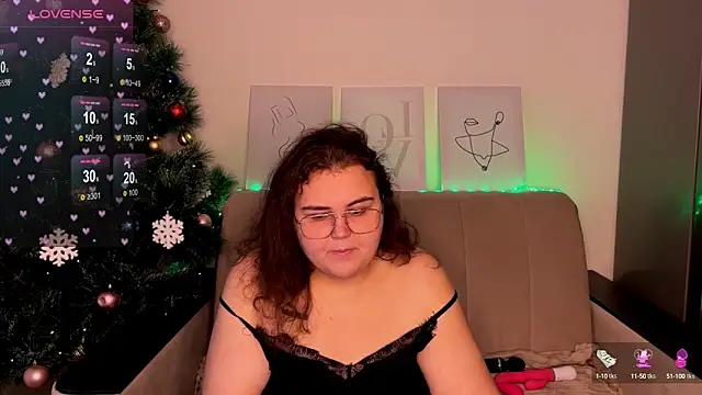 Curvy Jane online show from 12.13.24