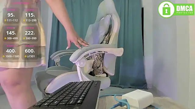 zoe 37 online show from 10.16.25