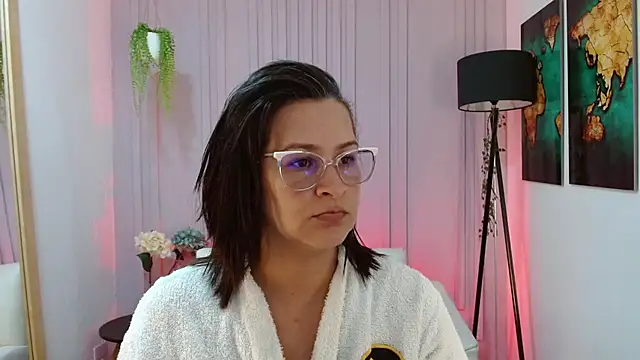 Britney taylor  online show from 01.22.25