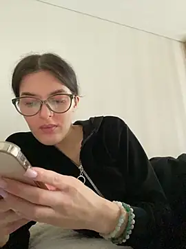 little belucci online show from 11.19.25