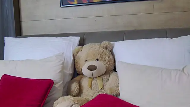 NadiaKeyss online show from 05.27.26
