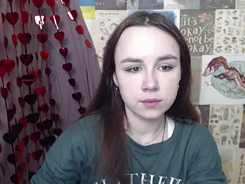 VeryVeryVeryShy  online show from 02.05.26