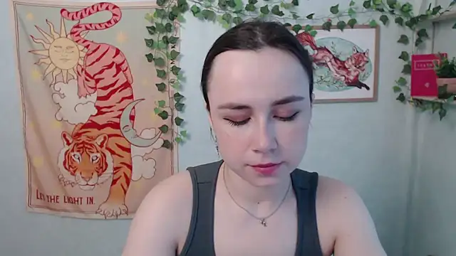 VeryVeryVeryShy  online show from 05.26.26