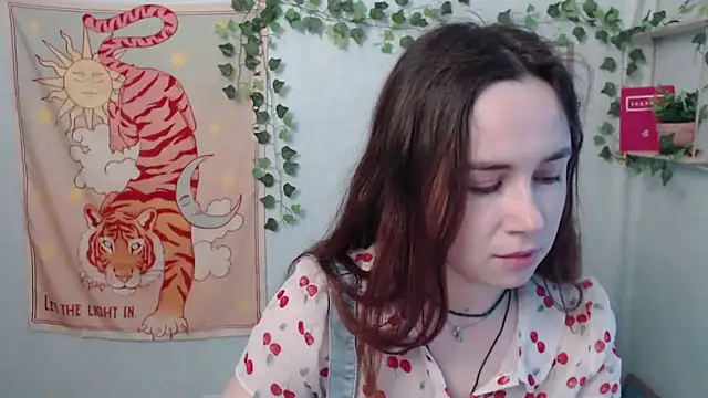 VeryVeryVeryShy  online show from 06.05.26