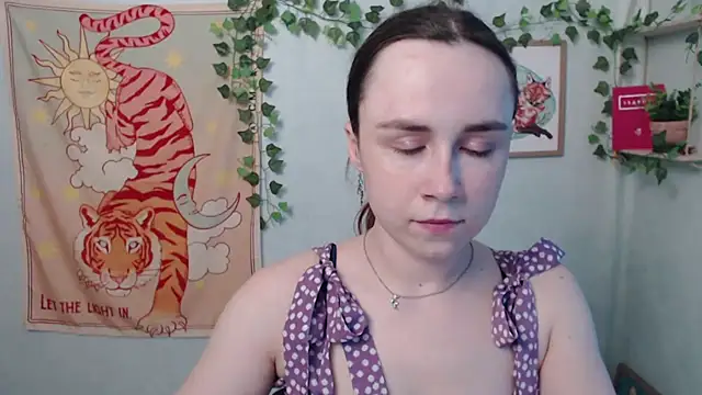 VeryVeryVeryShy  online show from 06.22.26