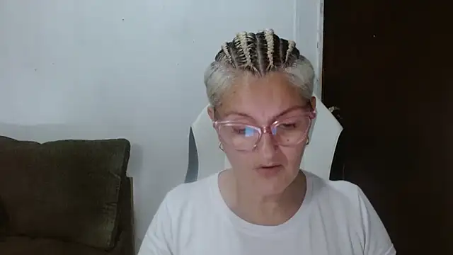 bety-cum2 online show from 02.10.26