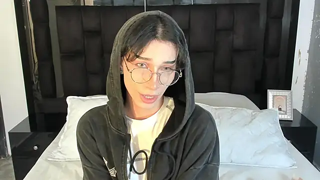 AndyWiilliams online show from 02.02.25