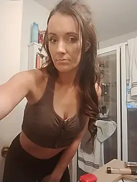 Snapshot of goddessnathalie1 chatting on 12.22.24 goddessnathalie1 online show from 12.22.24