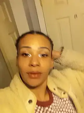 Snapshot of goddessnathalie1 chatting on 12.16.25 goddessnathalie1 online show from 12.16.25