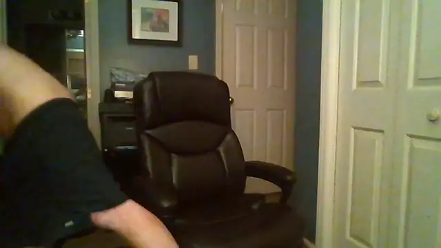 Snapshot of RobertLacrosse chatting on 01.01.25 RobertLacrosse online show from 01.01.25