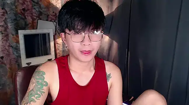 Snapshot of Sexy_Handsome_Drex chatting on 01.16.25 Sexy Handsome Drex online show from 01.16.25