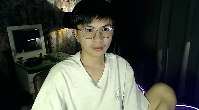 Snapshot of Sexy_Handsome_Drex chatting on 02.12.25 Sexy Handsome Drex online show from 02.12.25