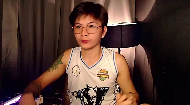 Snapshot of Sexy_Handsome_Drex chatting on 03.12.25 Sexy Handsome Drex online show from 03.12.25