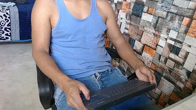 Snapshot of sexatlexx chatting on 04.18.26 sexatlexx online show from 04.18.26