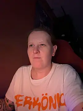 Snapshot of wetgerman_2 chatting on 03.17.26 wetgerman 2 online show from 03.17.26