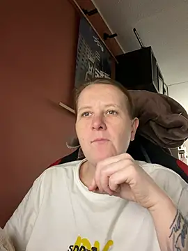 Snapshot of wetgerman_2 chatting on 04.17.26 wetgerman 2 online show from 04.17.26