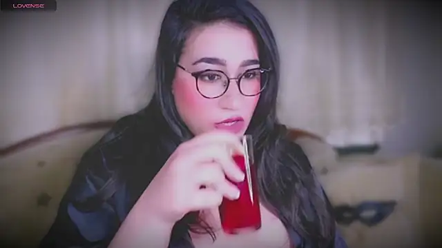 Snapshot of MERA_arab chatting on 01.31.25 MERA arab online show from 01.31.25