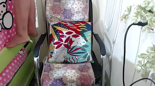 Snapshot of Skinny_regie99xxx chatting on 02.27.25 Skinny regie99xxx online show from 02.27.25