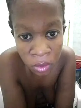 Snapshot of africanpussy22 chatting on 04.04.26 africanpussy22 online show from 04.04.26