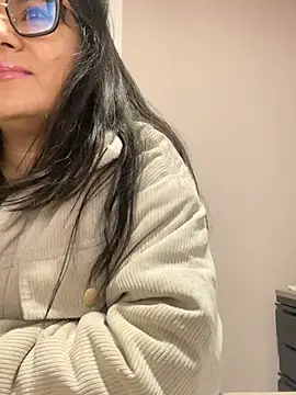 Snapshot of SWEETLILY18 chatting on 01.30.25 SWEETLILY18 online show from 01.30.25