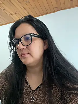 Snapshot of SWEETLILY18 chatting on 04.09.26 SWEETLILY18 online show from 04.09.26