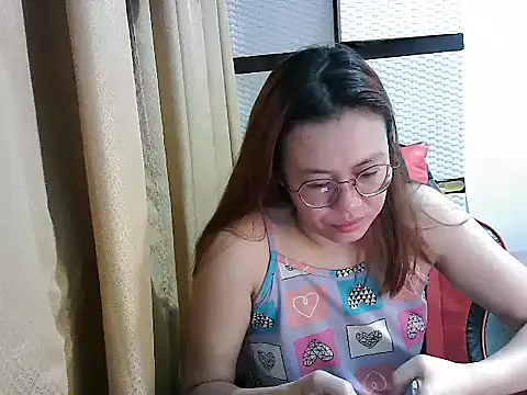 crizzybel online show from 11.16.25