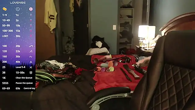 kinkywolf429 online show from 05.25.26
