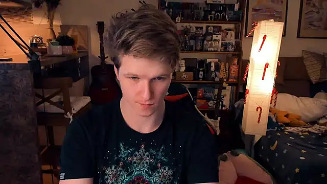 Breston Sweet online show from 12.04.24