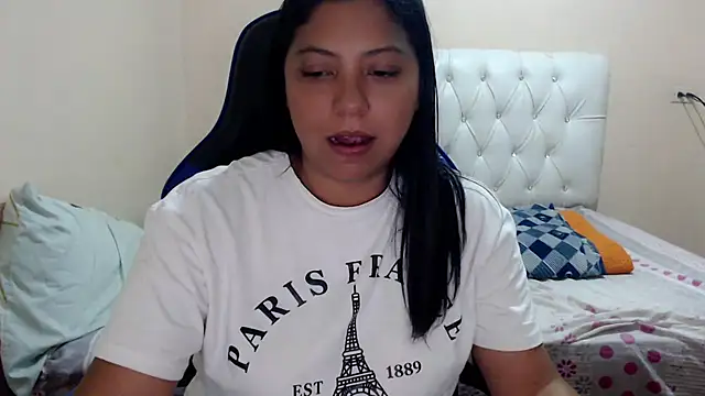 Leylafourniert online show from 11.09.25