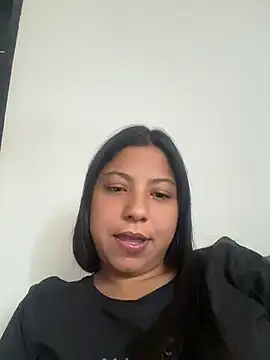 Leylafourniert online show from 05.16.26