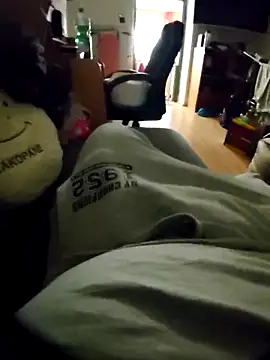 Snapshot of anonymus9006 chatting on 03.21.25 anonymus9006 online show from 03.21.25